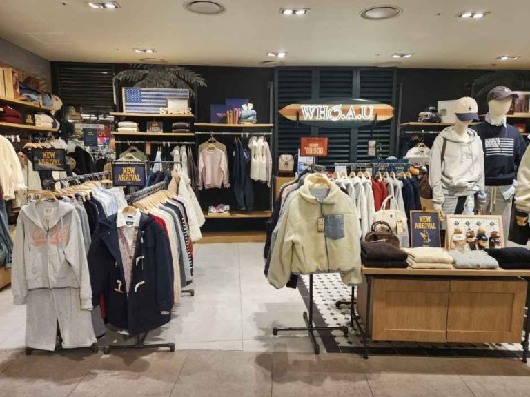 WHO.A.U – NC Singuro Branch [Tax Refund Shop](후아유 NC 신구로점)