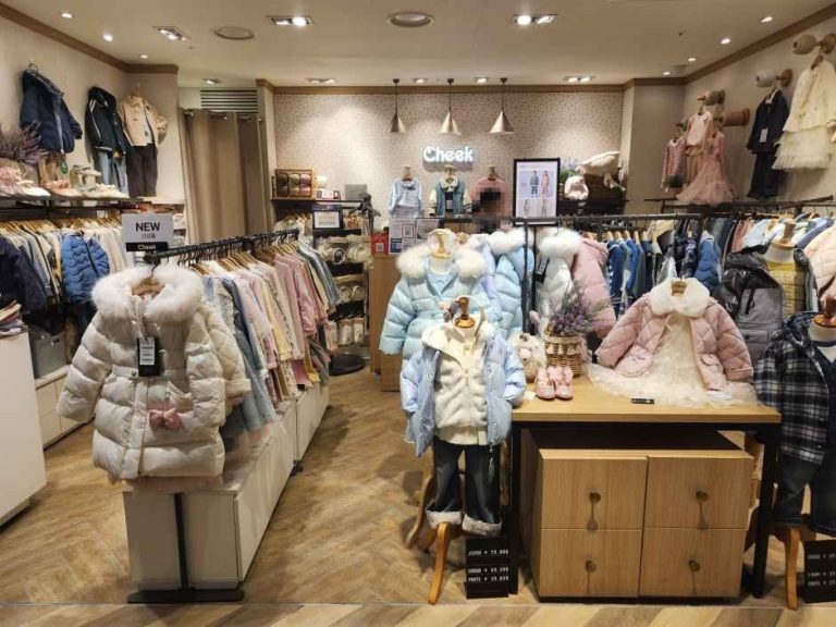 Cheek – NC Singuro Branch [Tax Refund Shop](치크 NC 신구로점)