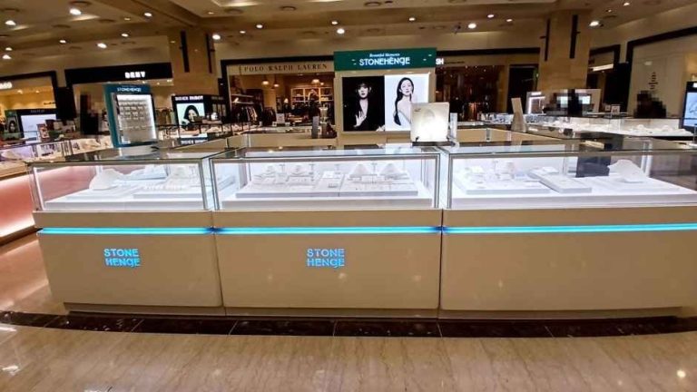 Stonehenge – Hyundai Department Store Mia Branch [Tax Refund Shop](스톤헨지 현대백화점 미아점)