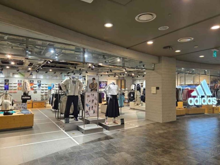 Adidas – NC Department Store Songpa Branch [Tax Refund Shop] (아디다스 NC백화점 송파점)
