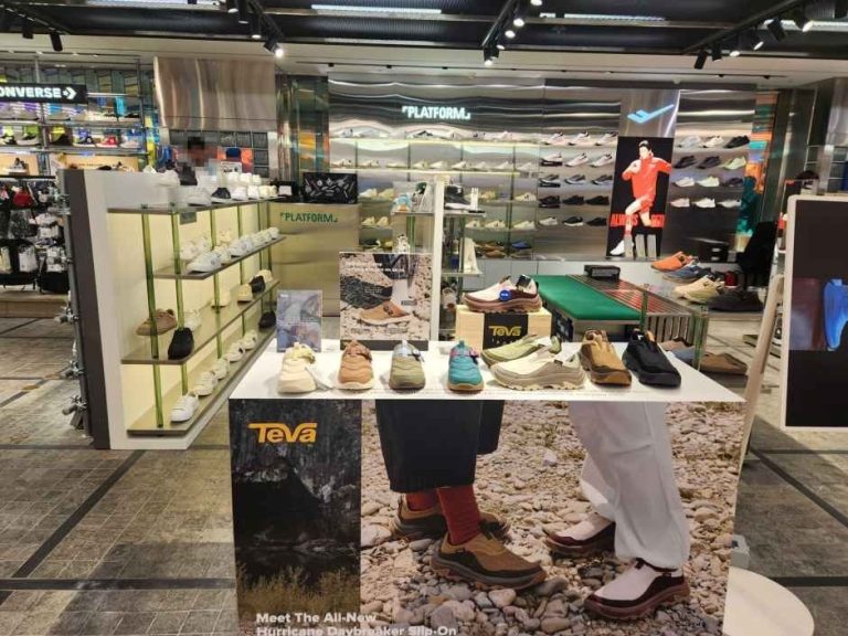 Platform Shoes Shinsegae Department Store Times Square Branch [Tax Refund Shop](플랫폼슈즈 신세계백화점 타임스퀘어점)