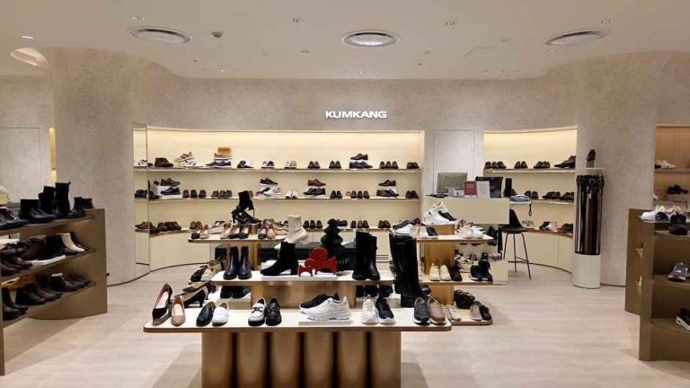 KUMKANG Shoes LOTTE Department Store Nowon Branch [Tax Refund Shop](금강제화 롯데백화점 노원점)