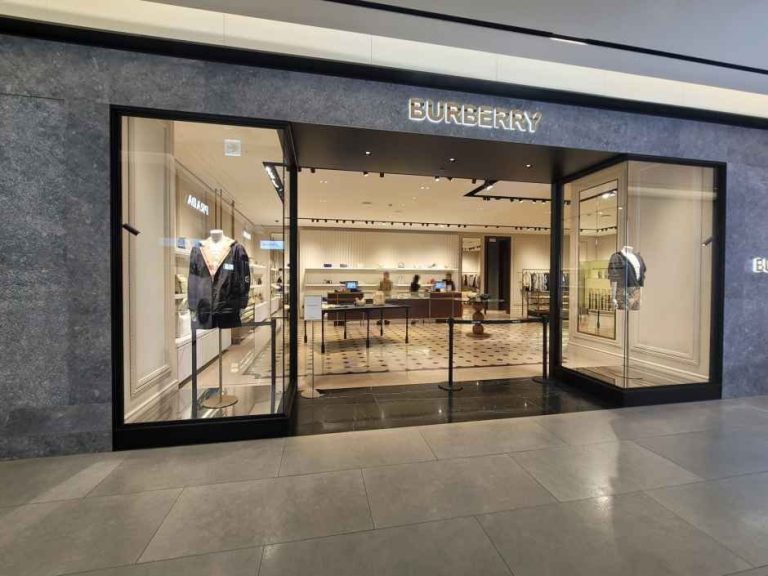 BURBERRY Hyundai Department Store Trade Center Branch [Tax Refund Shop](버버리 현대백화점 무역센터점)