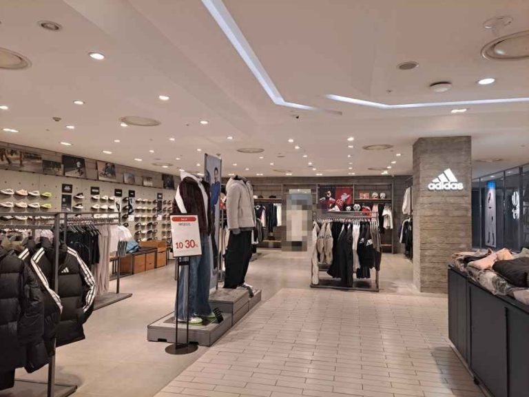 adidas LOTTE Department Store Mia Branch [Tax Refund Shop](아디다스 롯데백화점 미아점)