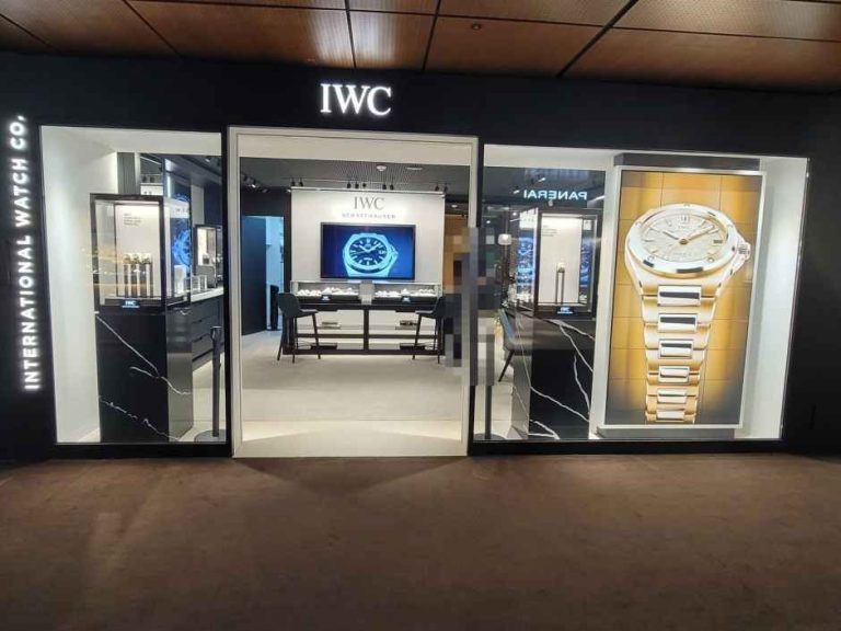 IWC Schaffhausen Galleria Department Store Luxury Hall EAST Branch [Tax Refund Shop](IWC 샤프하우젠 갤러리아백화점 명품관 EAST점)