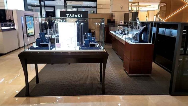 Tasaki – Hyundai Department Store Apgujeong Main Branch [Tax Refund Shop](타사키 현대백화점 압구정본점)