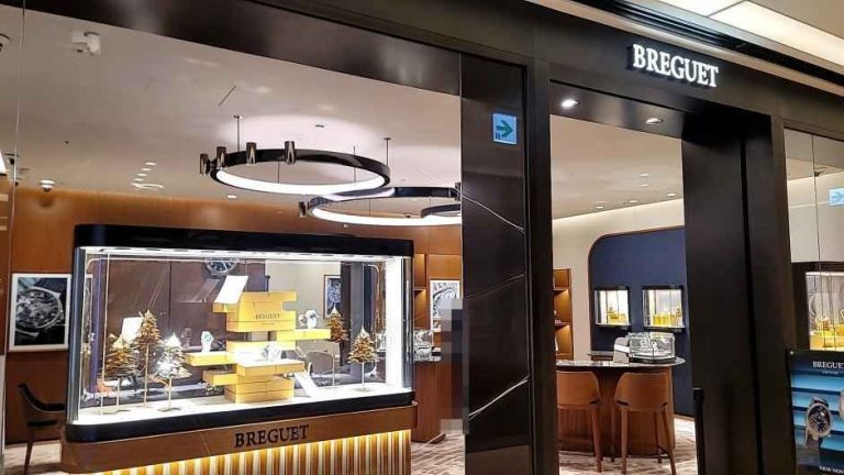 Swatch Breguet – Hyundai Department Store Apgujeong Main Branch [Tax Refund Shop](브레게 현대백화점 압구정본점)