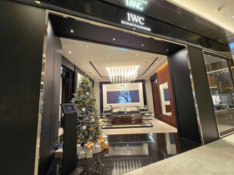 IWC Schaffhausen Lotte World Mall Branch [Tax Refund Shop](IWC 샤프하우젠 롯데월드몰점)