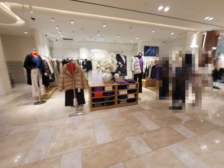 HAZZYS Ladies Shinsegae Department Store Gangnam Branch [Tax Refund Shop](헤지스레이디스 신세계백화점 강남점)