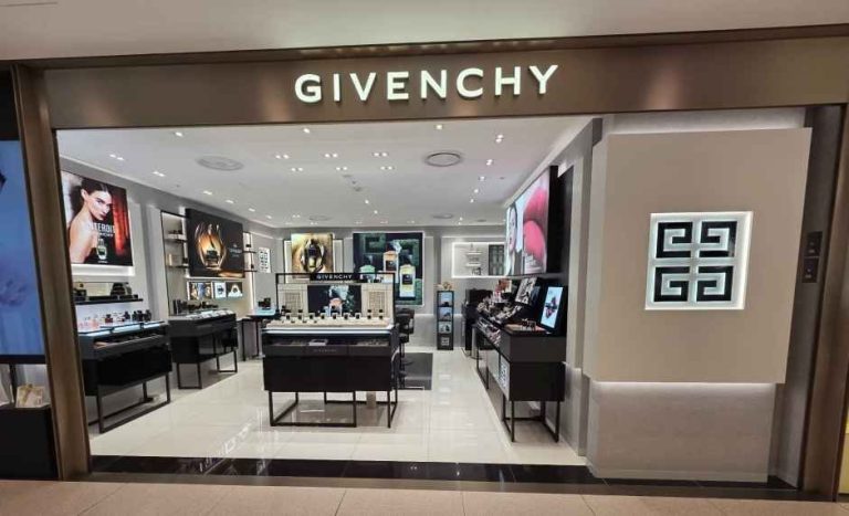 Givenchy Beauty LOTTE Department Store Main Branch [Tax Refund Shop](지방시뷰티 롯데백화점 본점)