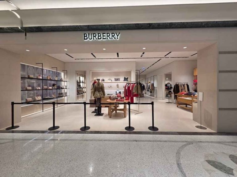 Burberry – Shinsegae Department Store Main Branch [Tax Refund Shop](버버리 신세계백화점 본점)