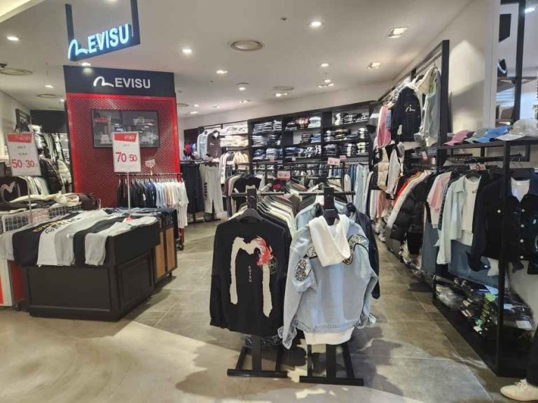 Evisu – Mario Outlet Building 3 Branch [Tax Refund Shop] (에비수 마리오아울렛 3관점)