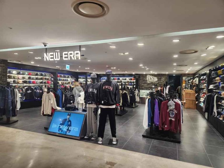 New Era – Mario Outlet Building 3 Branch [Tax Refund Shop] (뉴에라 마리오아울렛 3관점)