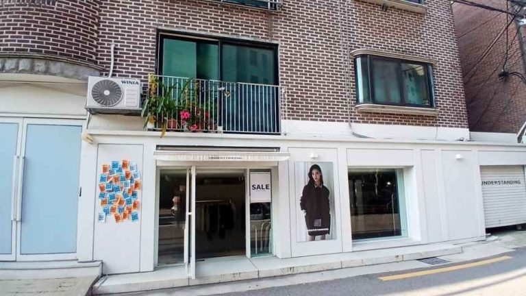 UNDERSTANDING  [Tax Refund Shop](언더스탠딩)