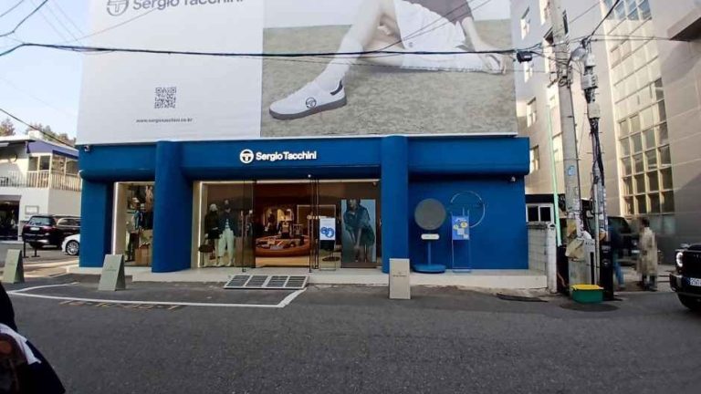 Sergio Tacchini Hannam Flagship Store  [Tax Refund Shop](세르지오타키니 한남플래그십스토어)