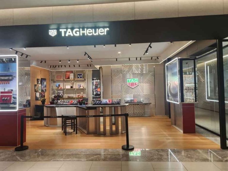 TAG Heuer – Hyundai Department Store The Hyundai Seoul [Tax Refund Shop] (태그호이어 현대백화점 더현대 서울)