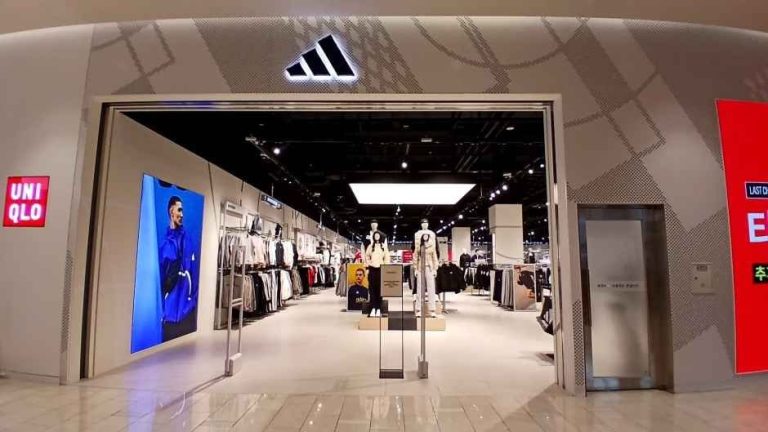 Adidas – Lotte Mall Eunpyeong Branch [Tax Refund Shop] (아디다스 퍼포먼스 롯데몰 은평점)