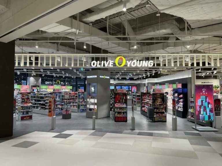 Olive Young Gocheok I’PARK Mall Branch [Tax Refund Shop](올리브영 고척아이파크몰점)