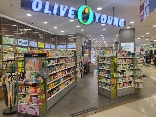 Olive Young Homeplus Junggye Branch [Tax Refund Shop](올리브영 홈플러스중계점)