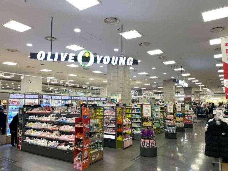 Olive Young Homeplus Banghak Branch [Tax Refund Shop](올리브영 홈플러스방학점)