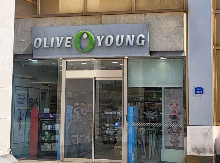 Olive Young Jamsil Branch [Tax Refund Shop](올리브영 잠실점)