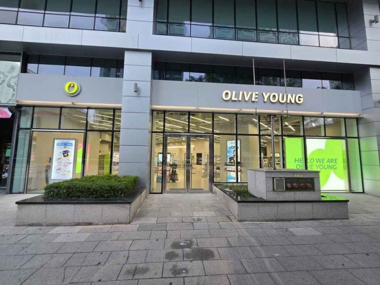 Olive Young Enter 6 – Sangbong Branch [Tax Refund Shop](올리브영 상봉엔터식스점)
