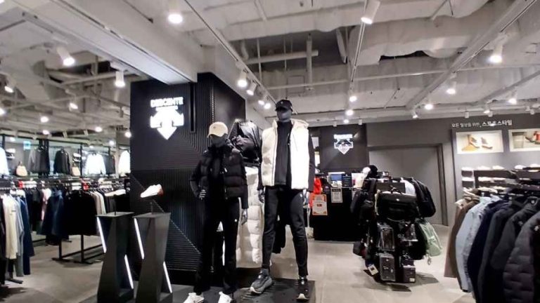 DESCENTE Podo Mall Sillim Branch [Tax Refund Shop](데상트 포도몰신림점)