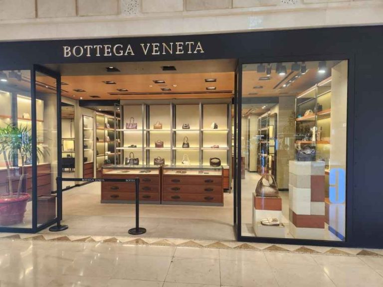 Bottega Veneta – Hyundai Department Store Mokdong Branch [Tax Refund Shop](보테가베네타 현대백화점 목동점)