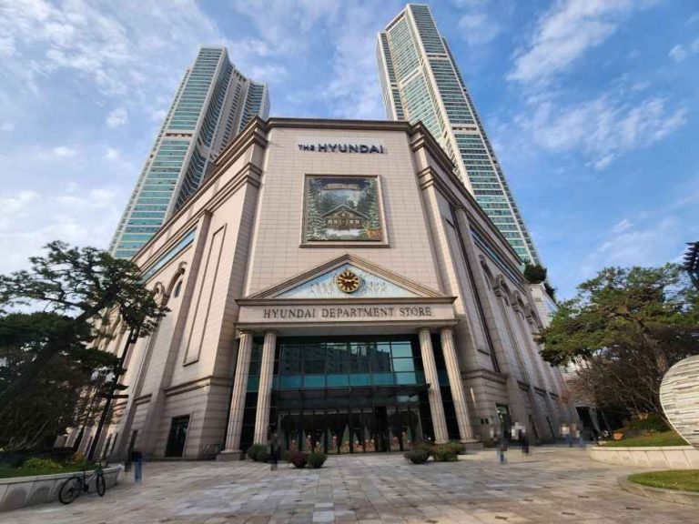 Hyundai Department Store – Mokdong Branch [Tax Refund Shop](현대백화점 목동점)