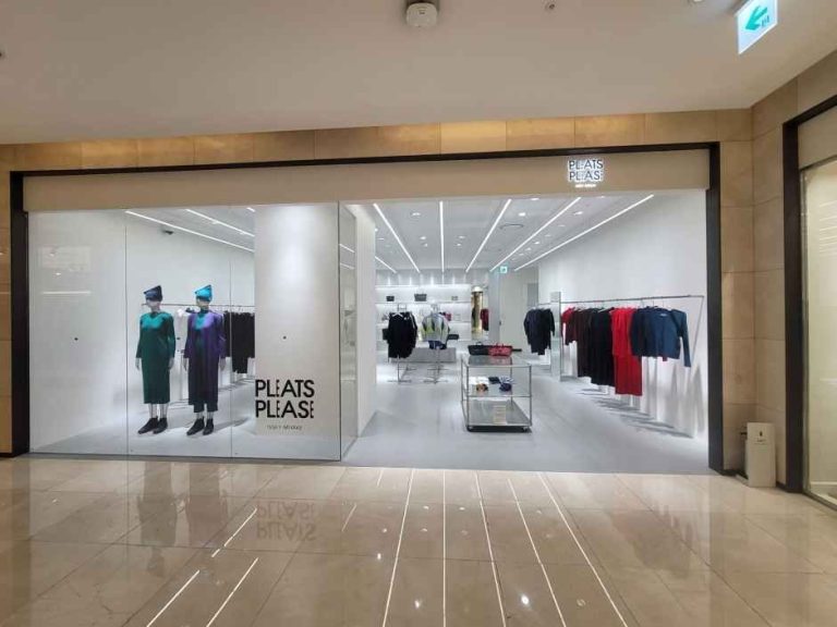 Pleats Please – Hyundai Department Store Trade Center Branch [Tax Refund Shop](플리츠플리즈 현대백화점 무역센터점)