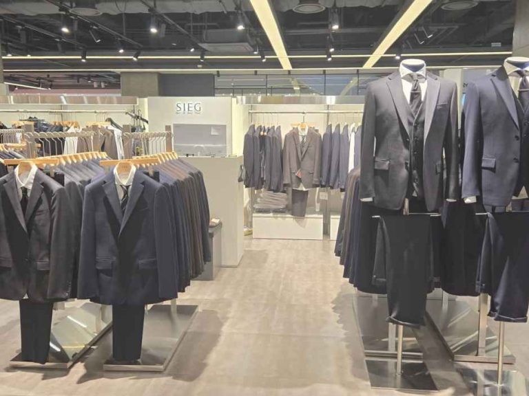 Sieg – Hyundai Outlet Garden Five Branch [Tax Refund Shop] (지이크 현대아울렛 가든파이브점)