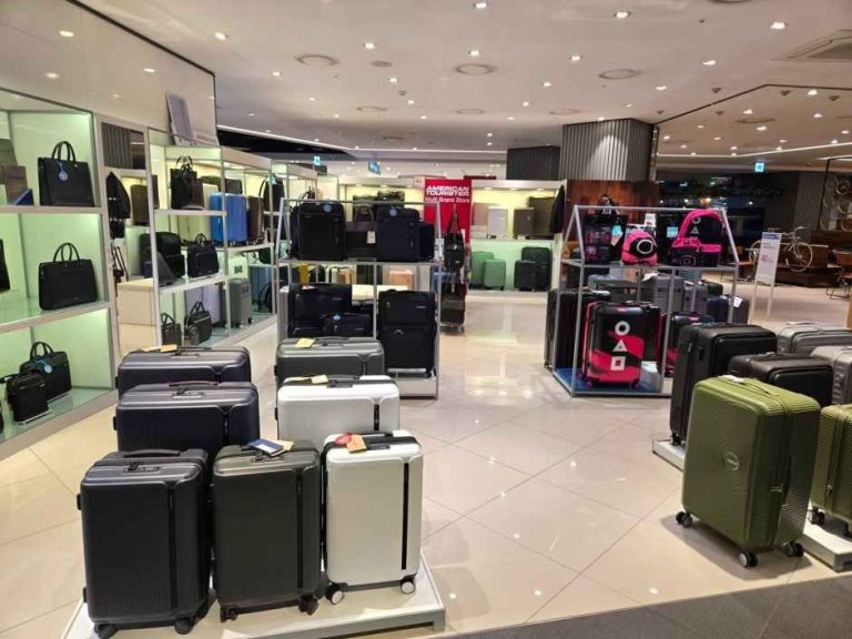 Samsonite / American Tourister – Hyundai Outlet Garden Five Branch [Tax Refund Shop] (쌤소나이트 아메리칸투어리스터 현대아울렛 가든파이브점)