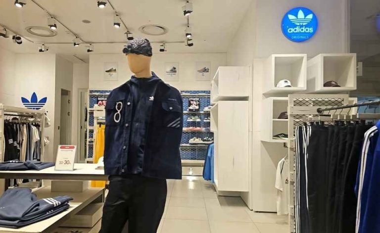 Adidas – LOTTE Department Store Gimpo Airport Branch [Tax Refund Shop](아디다스 롯데백화점 김포공항점)