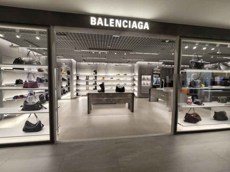 BALENCIAGA – Galleria Department Store Luxury Hall West [Tax Refund Shop](발렌시아가 남성 갤러리아백화점 명품관 WEST점)