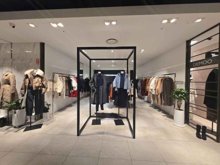 DEMOO – Hyundai Outlets Garden Five Branch [Tax Refund Shop](데무 현대아울렛 가든파이브점)