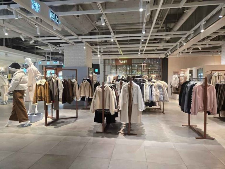 List – Hyundai Outlets Garden Five Branch [Tax Refund Shop](리스트 현대아울렛 가든파이브점)