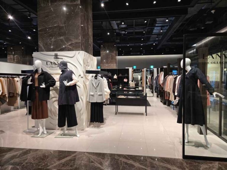 The Handsome Lanvin Collection – Hyundai Outlets Garden Five Branch [Tax Refund Shop](랑방컬렉션 현대아울렛 가든파이브점)