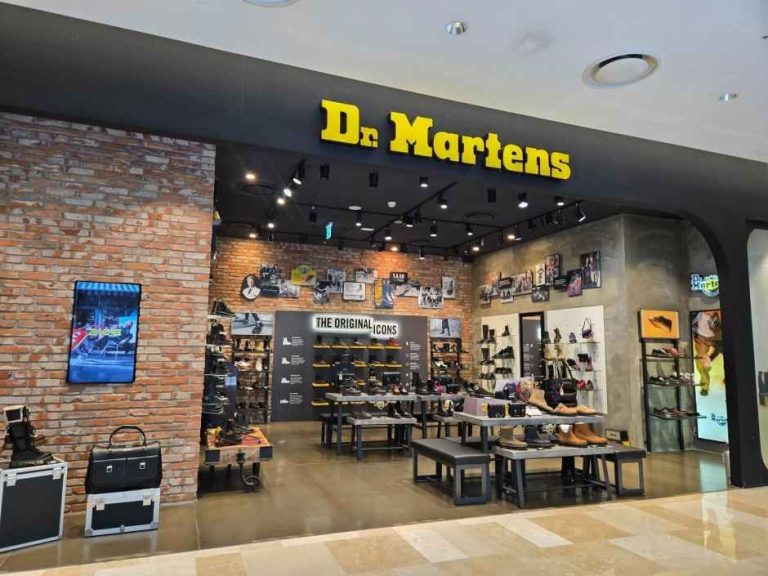 Dr. Martens – Lotte World Mall  [Tax Refund Shop](닥터마틴 롯데월드몰점)