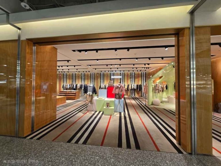 Burberry Kids – Lotte Department Store Jamsil Branch [Tax Refund Shop](버버리 칠드런 롯데백화점 잠실점)