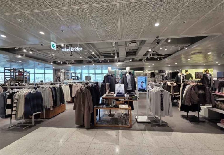 Mind Bridge – Hyundai Department Store Sinchon Branch [Tax Refund Shop](마인드브릿지 현대백화점 신촌점)