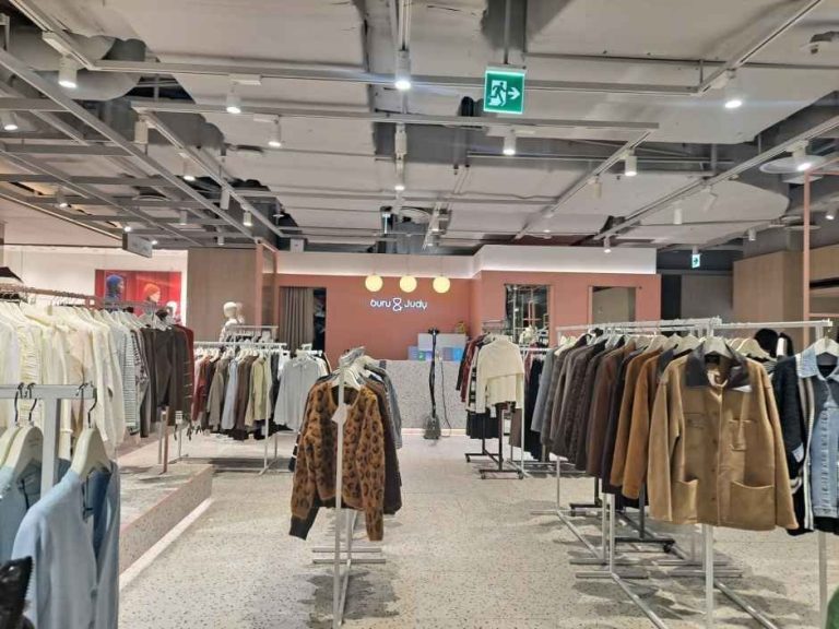 Buru N Judy – Hyundai Department Store Sinchon Branch [Tax Refund Shop](부루앤쥬디 현대백화점 신촌점)