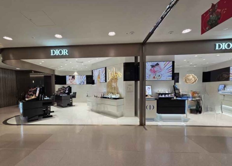 Dior – Lotte Department Store Main Branch [Tax Refund Shop](디올 롯데백화점 본점)