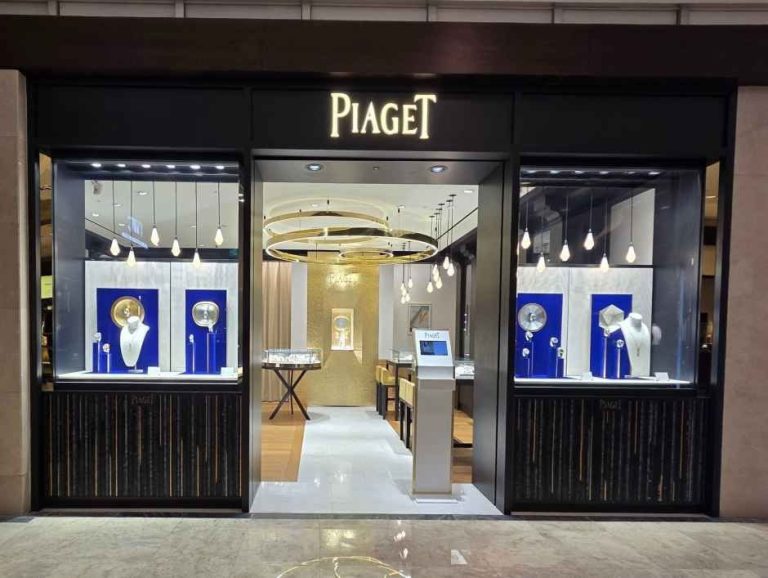 Piaget – LOTTE Department Store Myeongdong Avenuel Branch [Tax Refund Shop](피아제 롯데백화점 본점 에비뉴엘)