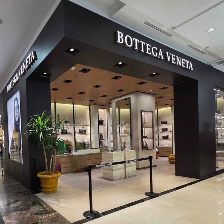 Bottega Veneta – Lotte Department Store Main Branch [Tax Refund Shop](보테가베네타 롯데백화점 본점)