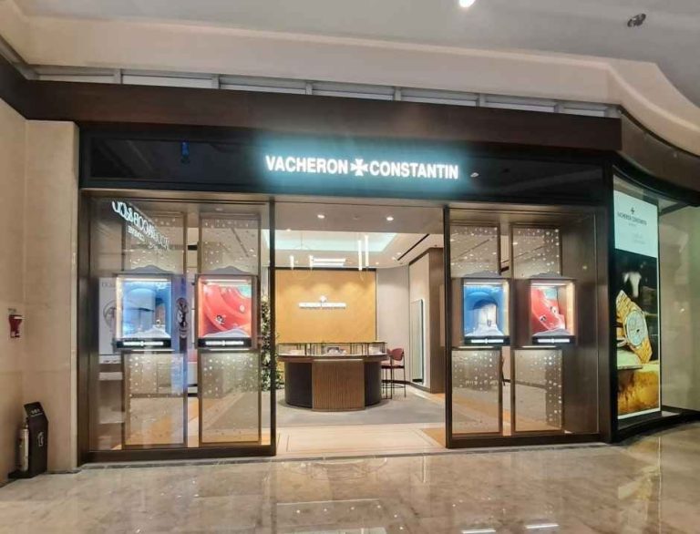 Vacheron Constantin – LOTTE Department Store Myeongdong Avenuel Branch [Tax Refund Shop](바쉐론콘스탄틴 롯데백화점 본점 에비뉴엘)