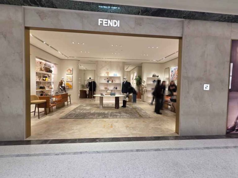 Fendi – Shinsegae Department Store Main Branch [Tax Refund Shop](펜디 신세계백화점 본점)