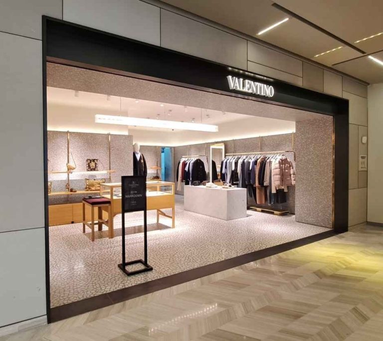 Valentino Men – Shinsegae Department Store Main Branch [Tax Refund Shop](발렌티노 남성 신세계백화점 본점)