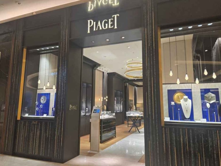 Piaget – Lotte LOTTE Department Store Jamsil Avenuel Branch [Tax Refund Shop](피아제 롯데백화점 잠실 에비뉴엘점)