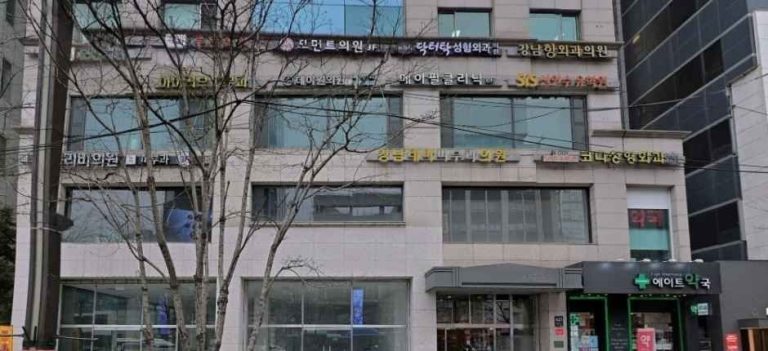 Moment Hair Trasplant [Tax Refund Shop] (모먼트의원)