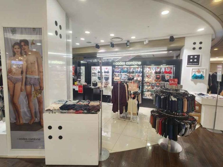 Codes Combine Innerwear – Mario Outlet Building 1 Branch [Tax Refund Shop] (코데즈컴바인이너웨어 마리오아울렛 1관점)